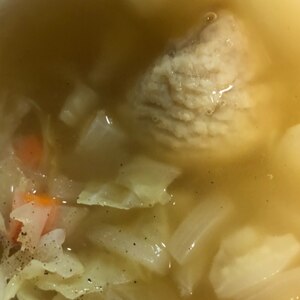 胸肉で簡単！玉ねぎ沢山♪鶏団子スープ♪